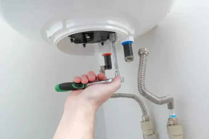 Czy bojler elektryczny można odliczyć od podatku? Sprawdź szczegóły ulgi!